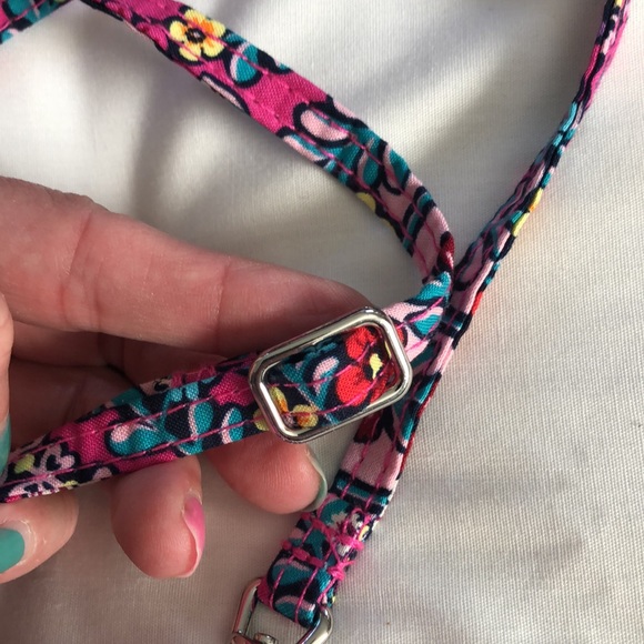 Vera Bradley clutch - Picture 3 of 9